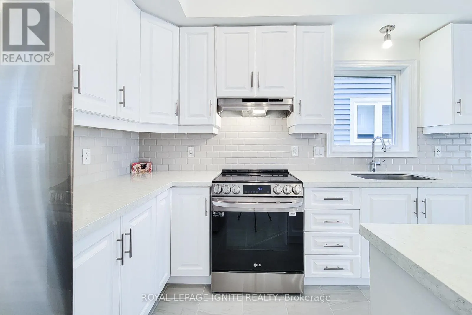 54 BEACH WALK CRESCENT