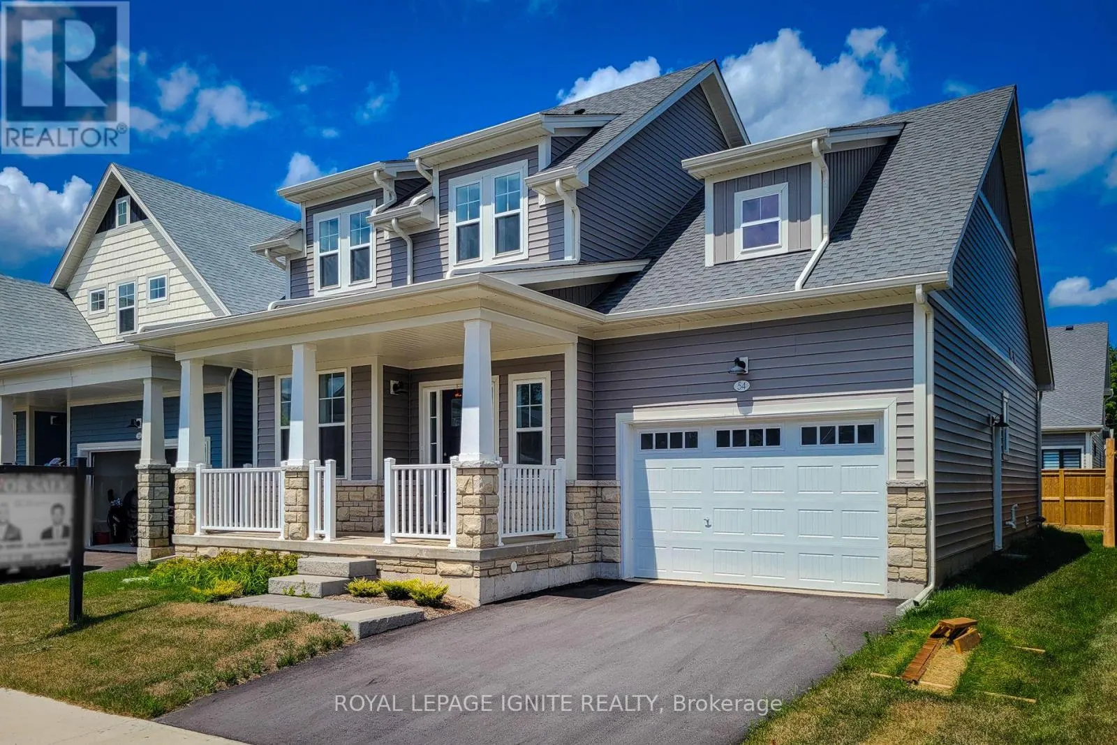54 BEACH WALK CRESCENT