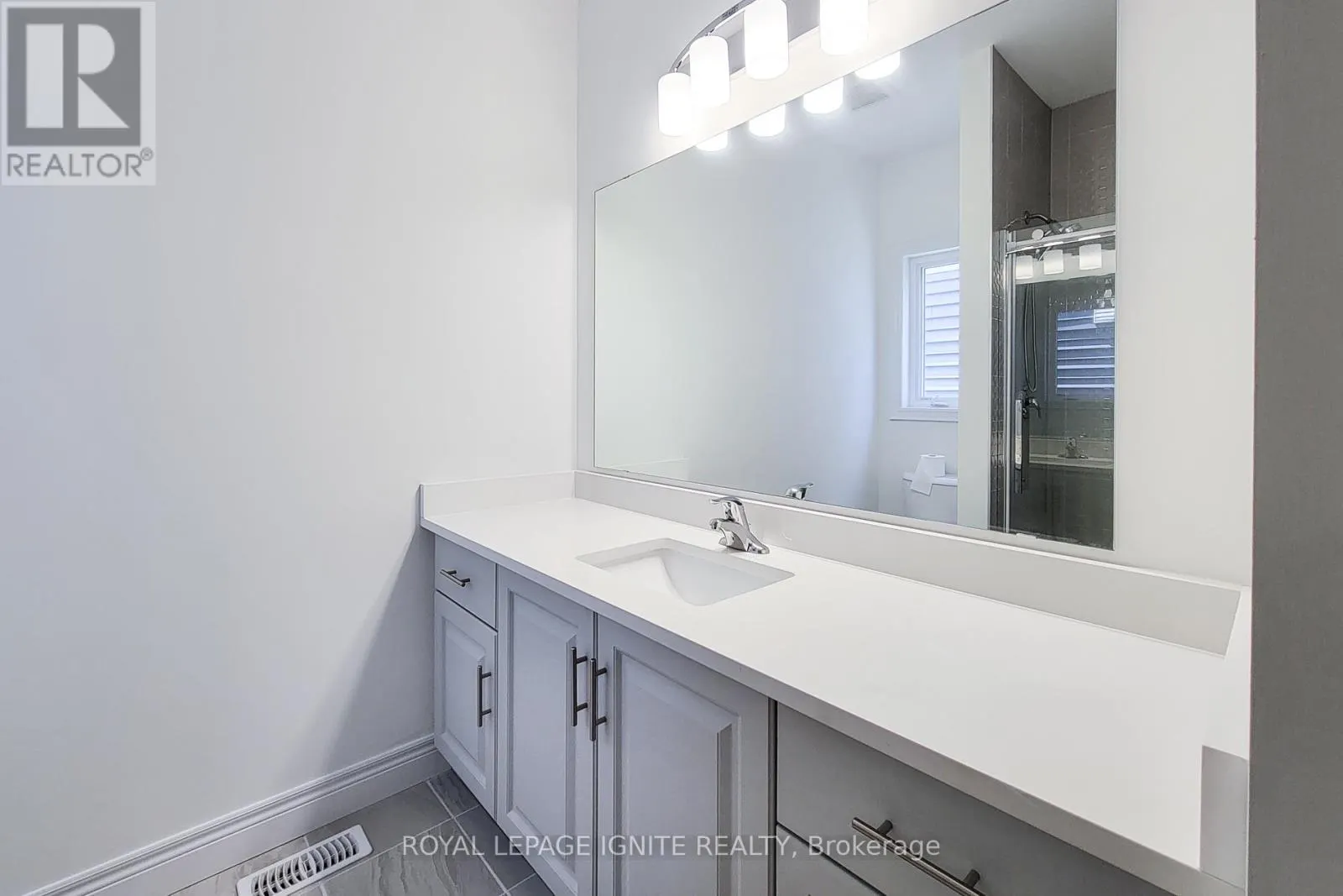54 BEACH WALK CRESCENT