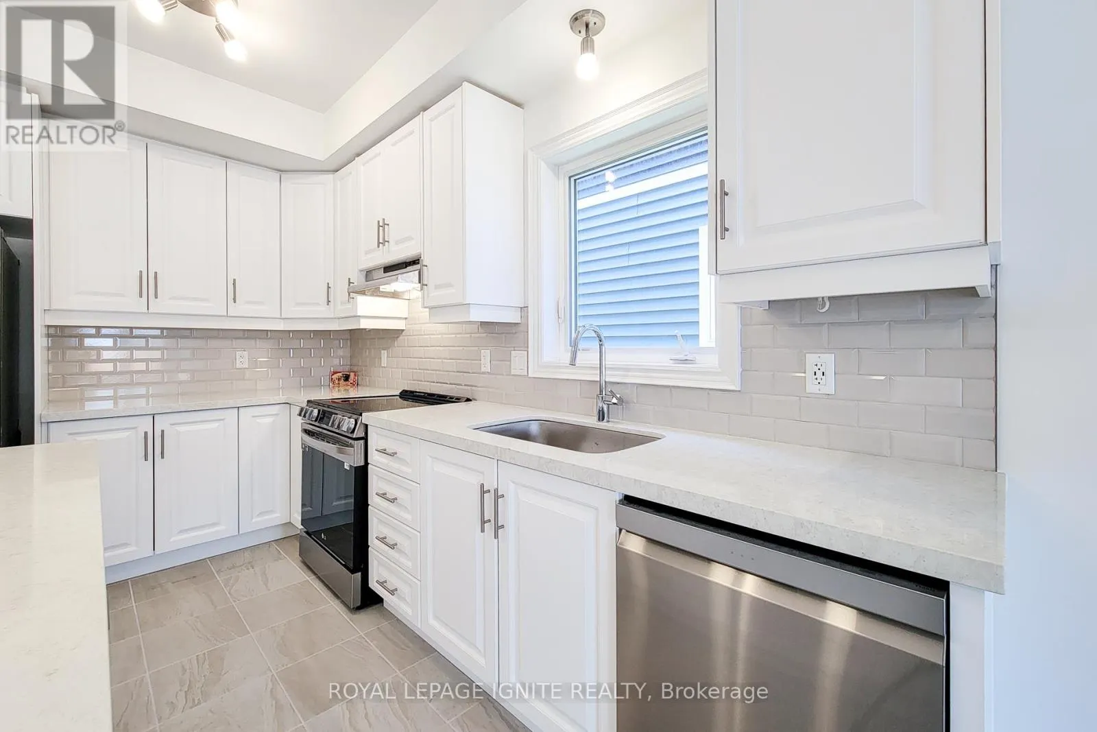 54 BEACH WALK CRESCENT