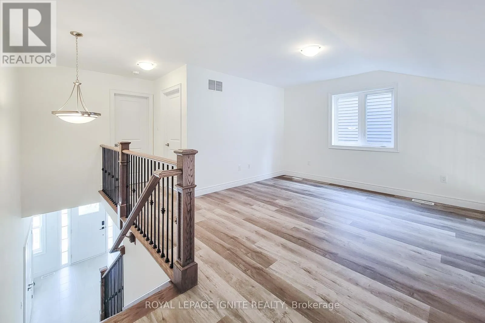 54 BEACH WALK CRESCENT