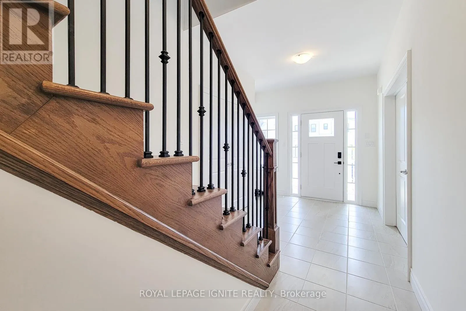 54 BEACH WALK CRESCENT