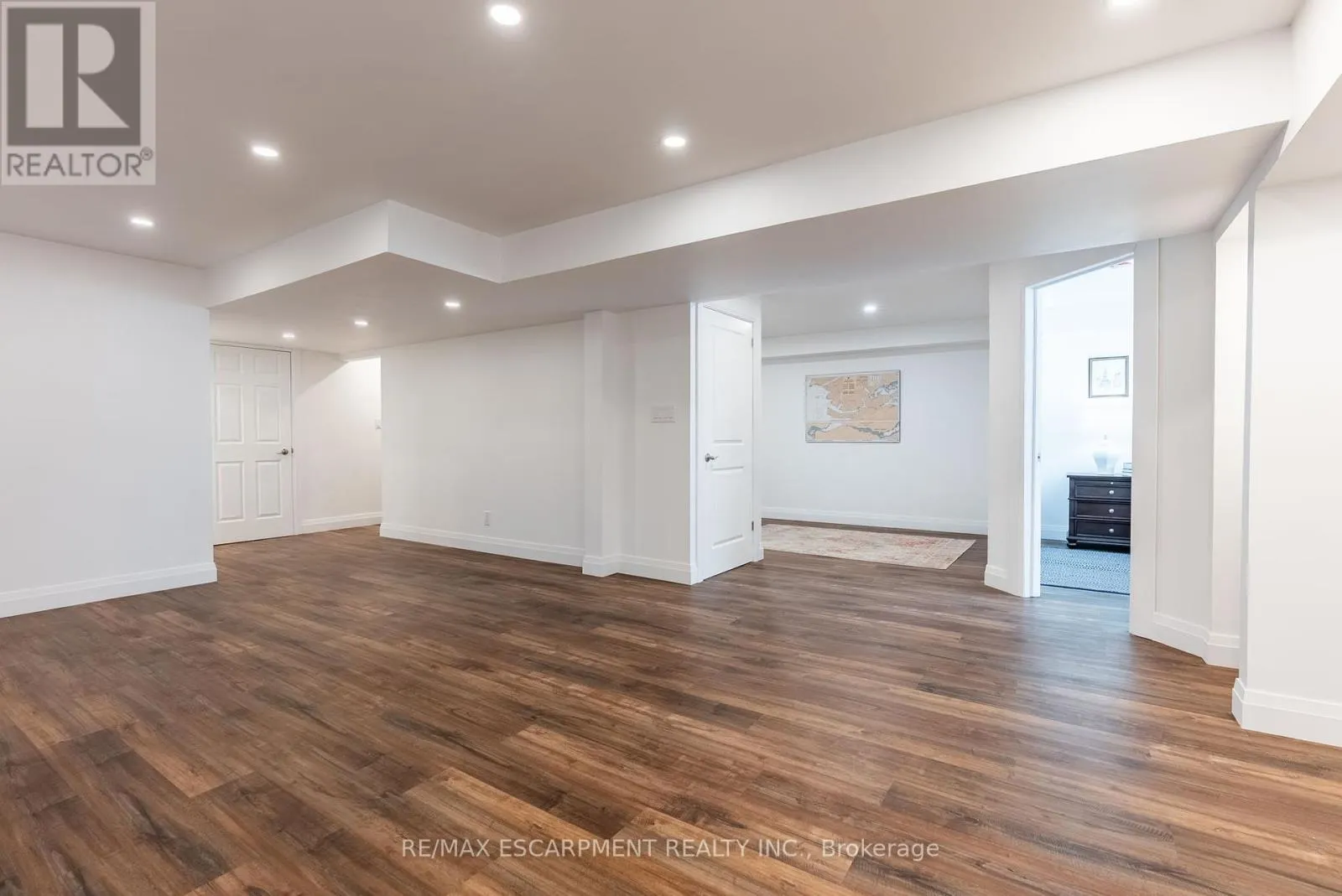 9 RICHARD CRESCENT