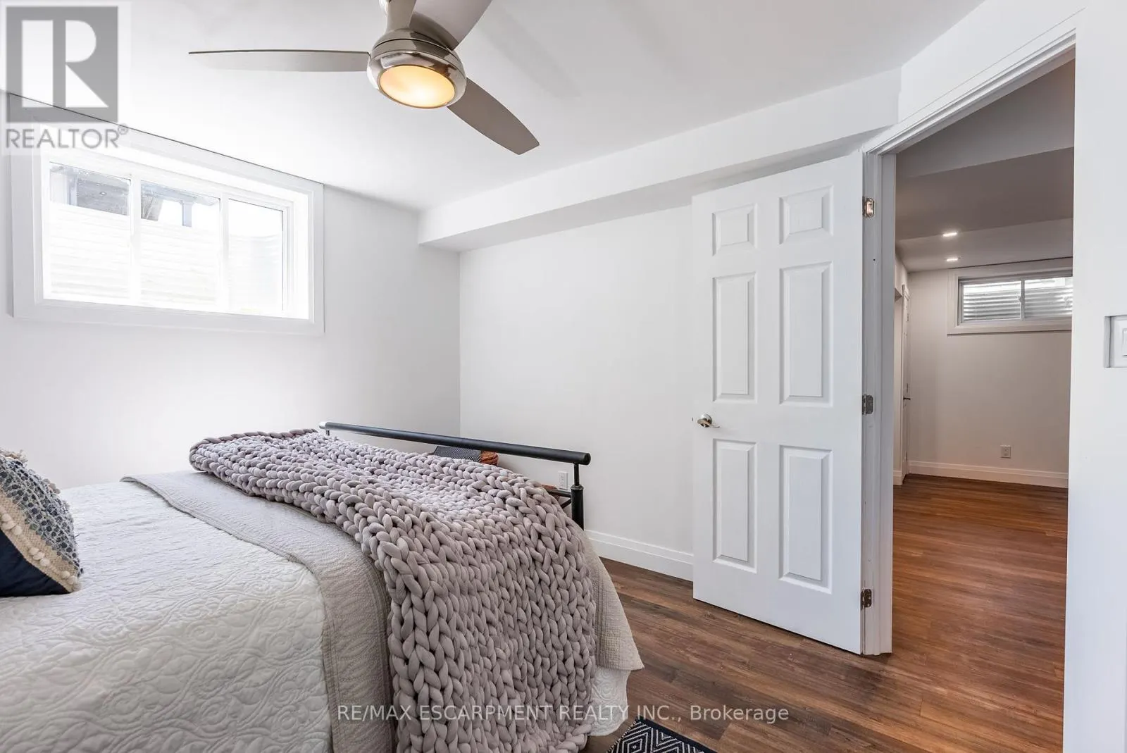 9 RICHARD CRESCENT