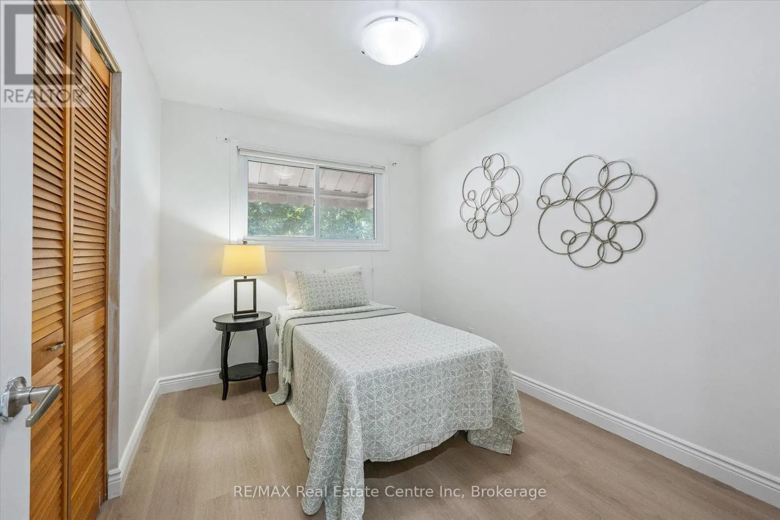 72 FERNDALE AVENUE