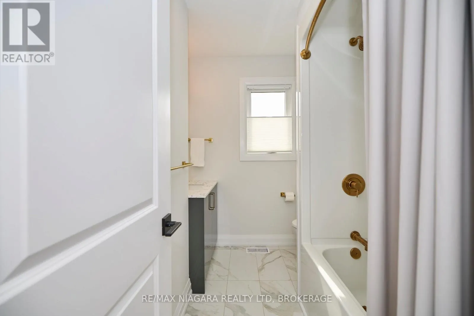 3609 CANFIELD CRESCENT