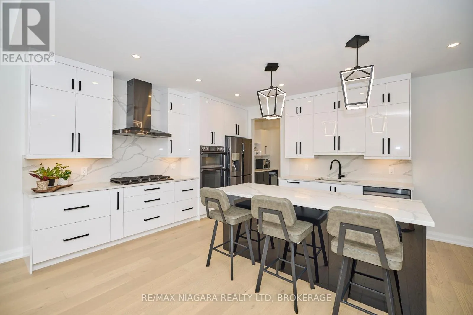 3609 CANFIELD CRESCENT