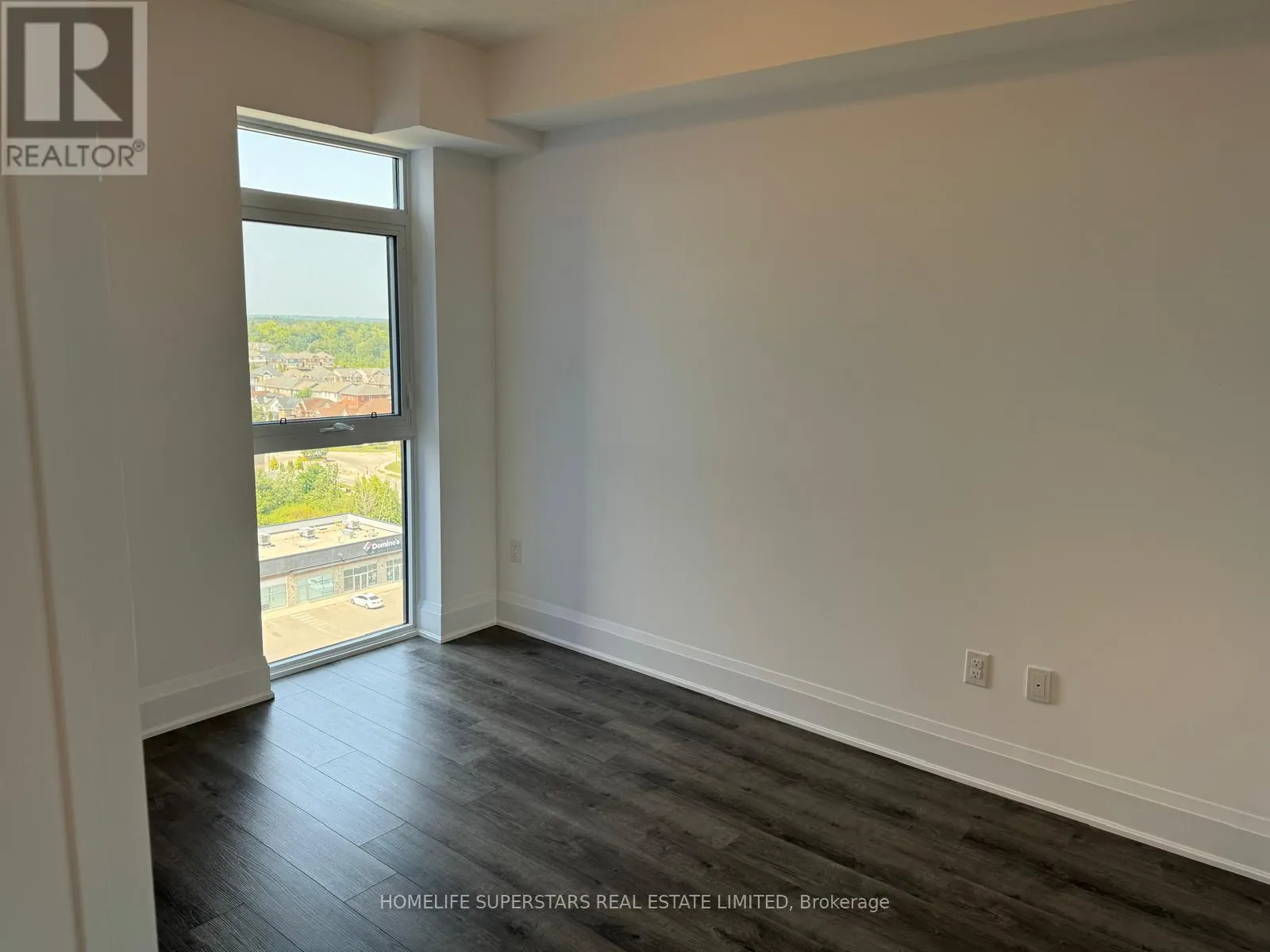 1104 - 470 DUNDAS STREET E