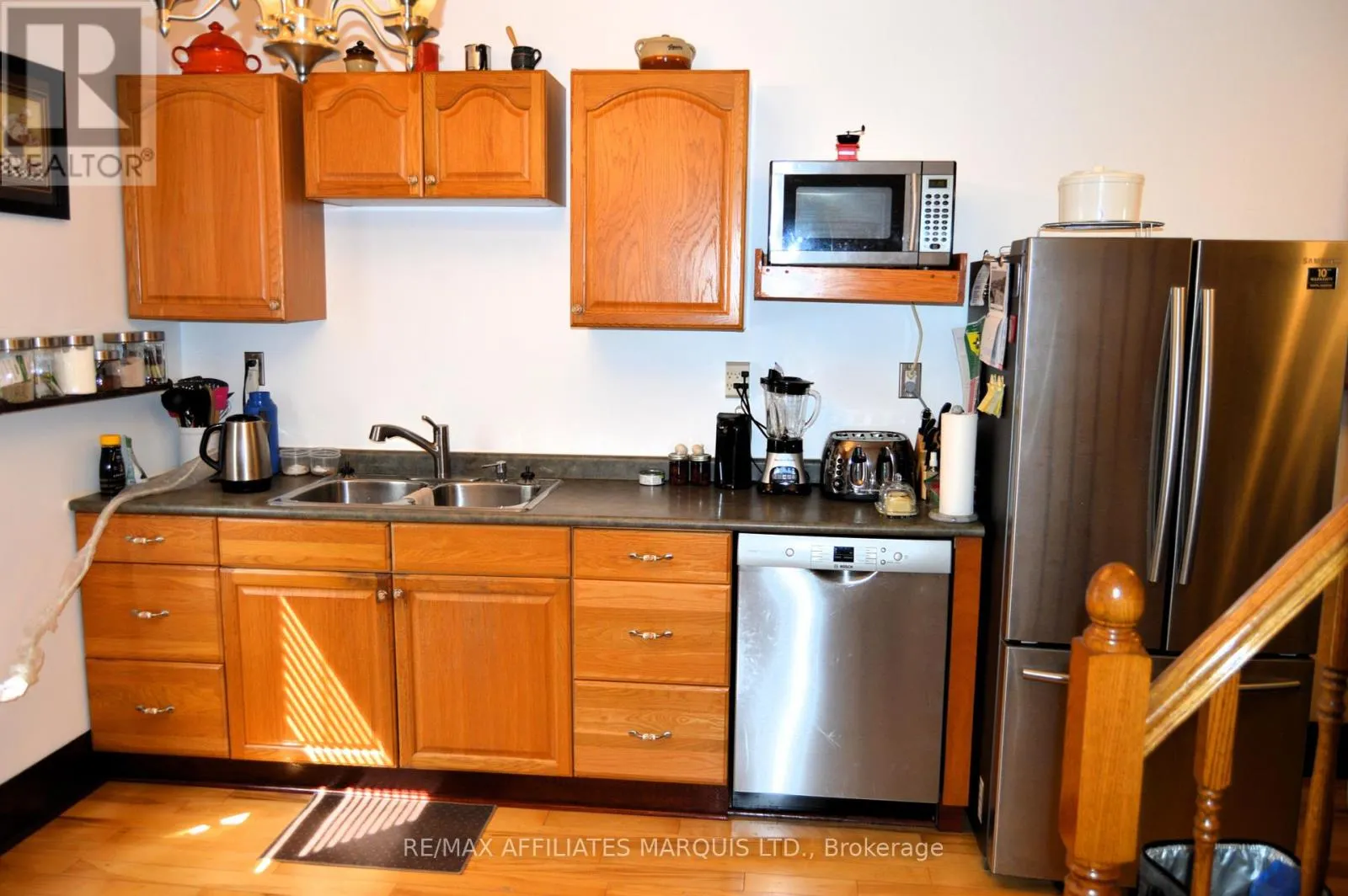 444 EIGHTH STREET E