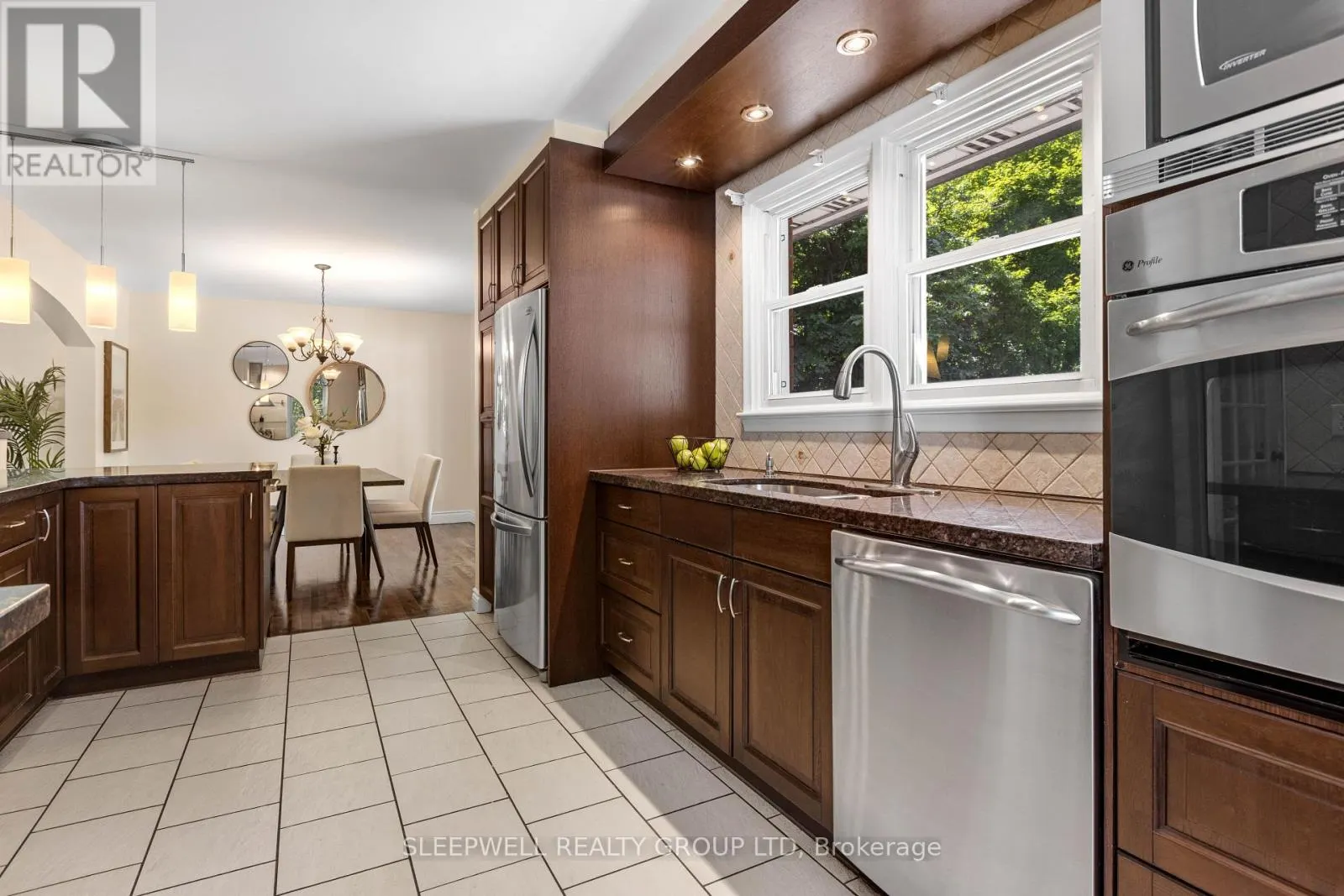 2209 BELAIR DRIVE