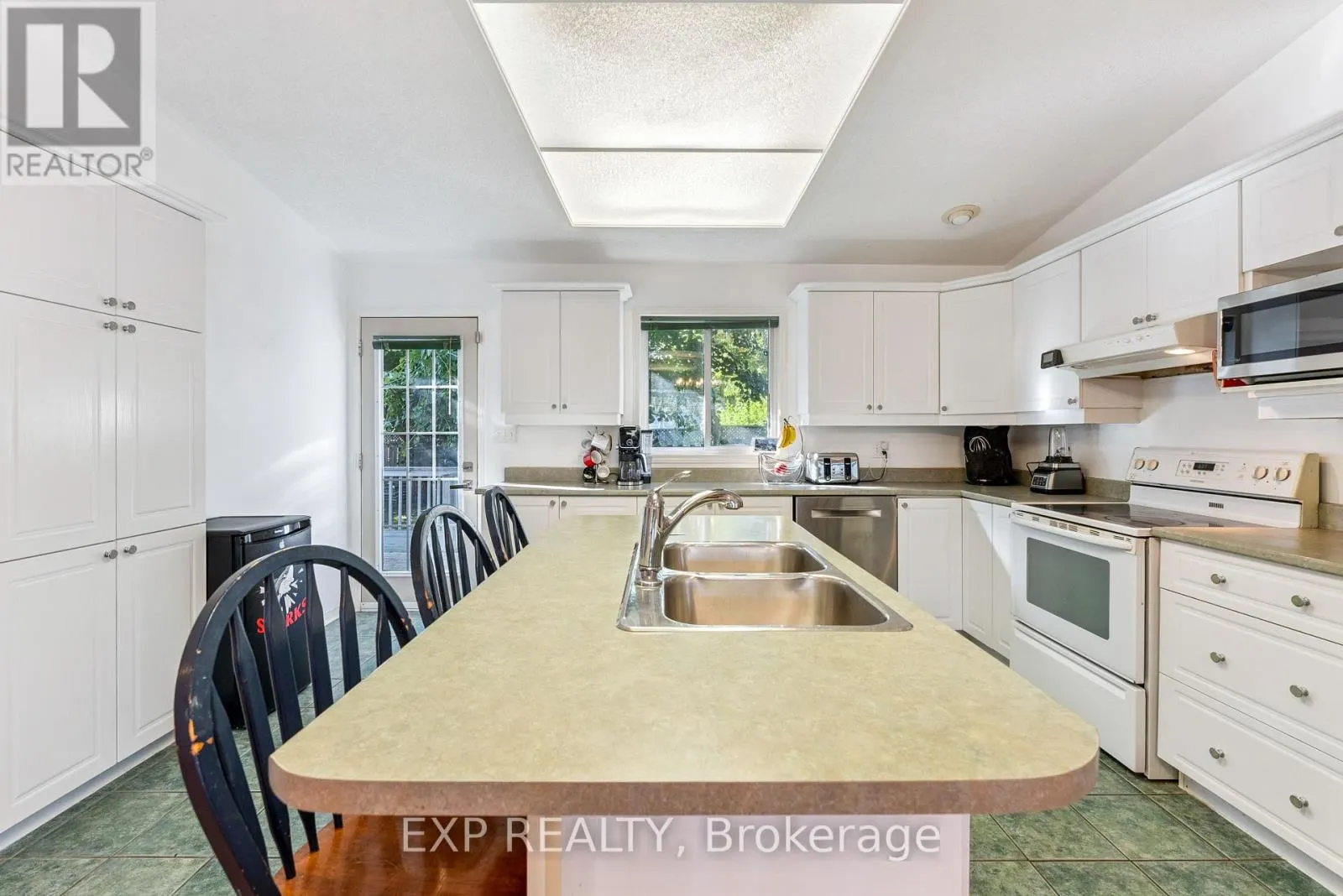 3 BAYSHORE DRIVE