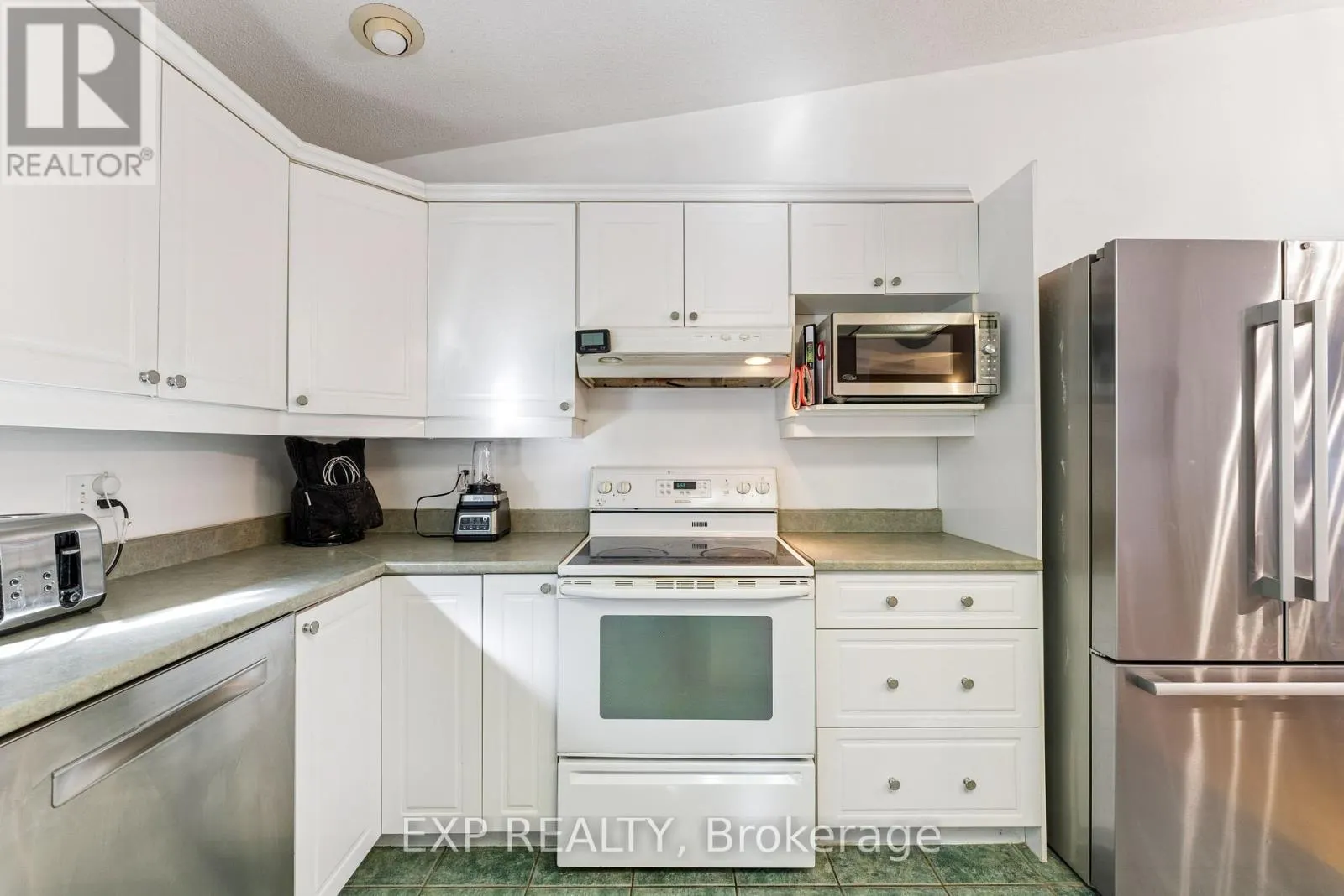 3 BAYSHORE DRIVE