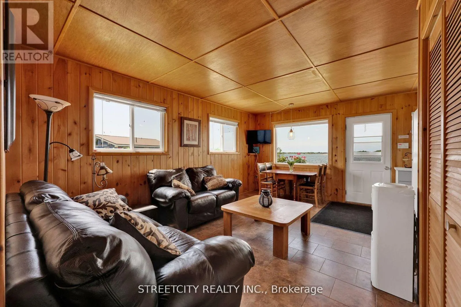 35 BROOKS LANDING ROAD