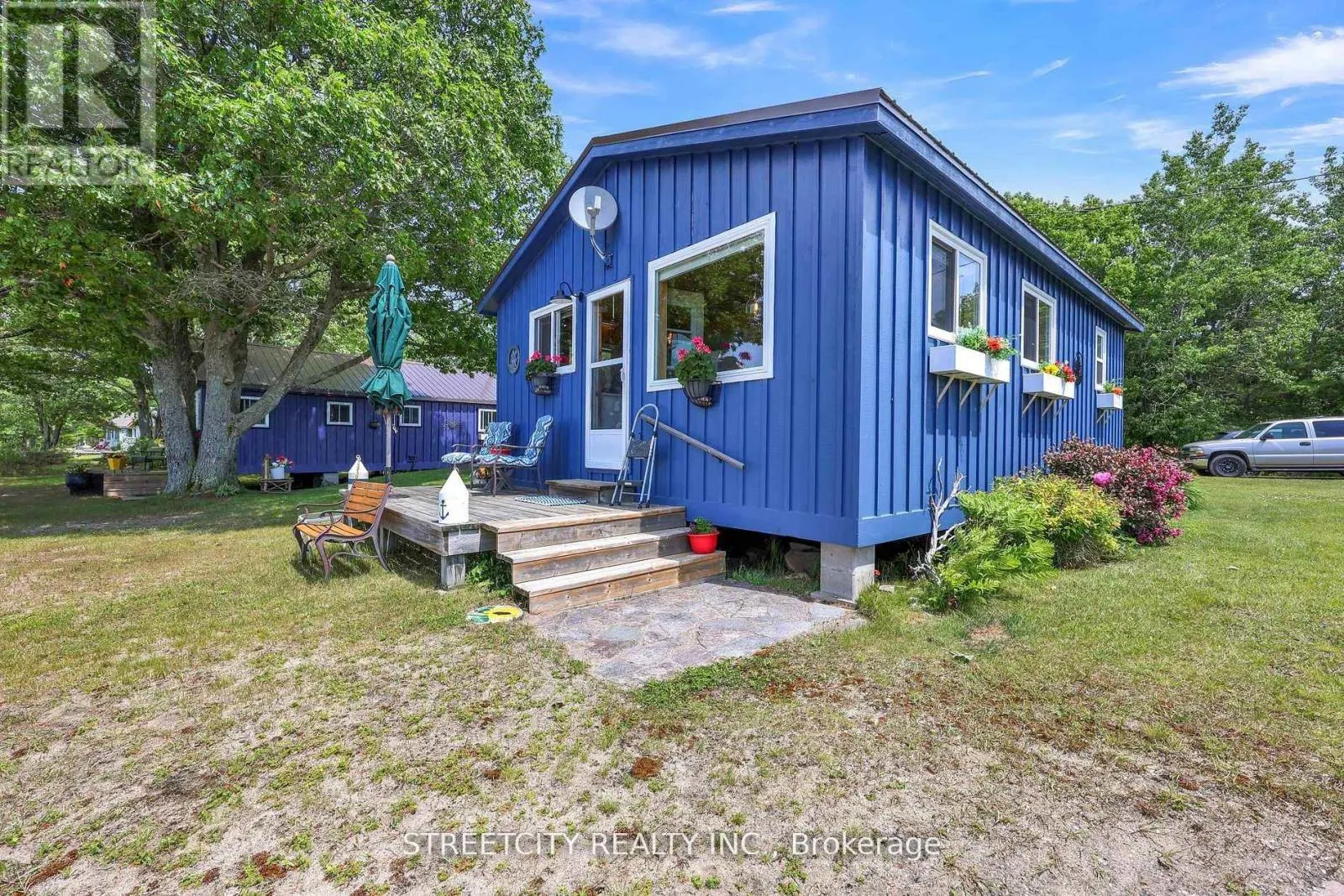 35 BROOKS LANDING ROAD