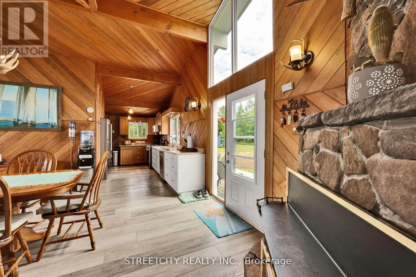 35 BROOKS LANDING ROAD
