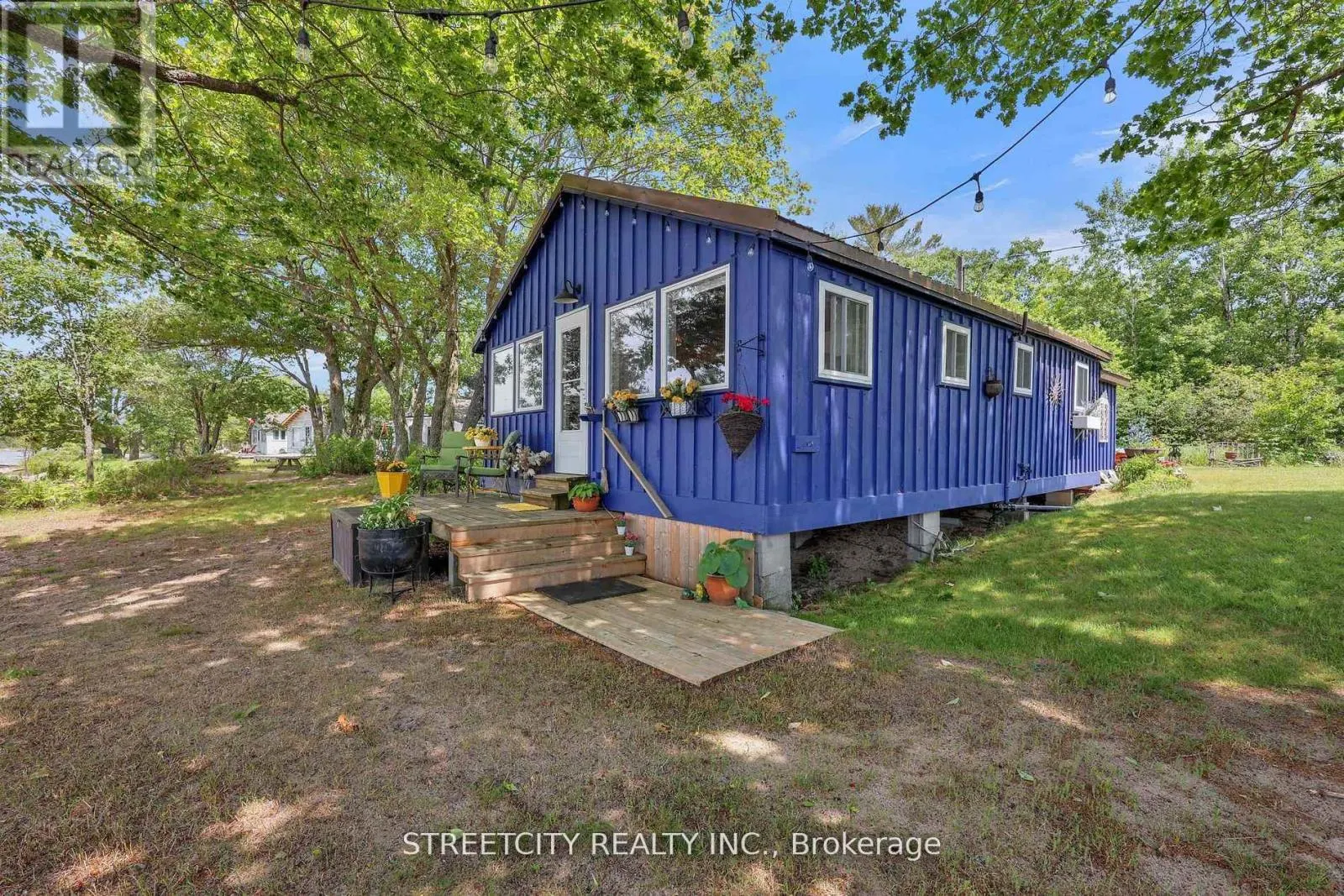 35 BROOKS LANDING ROAD