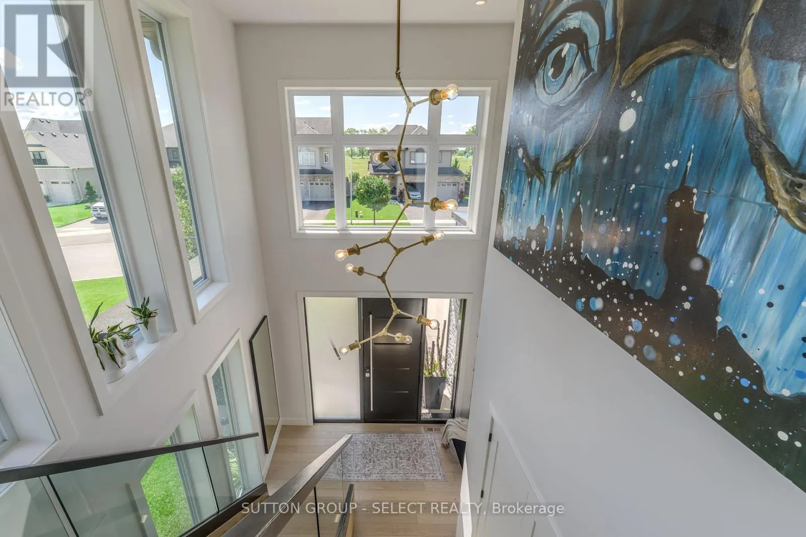 7 VALLEYVIEW CRESCENT
