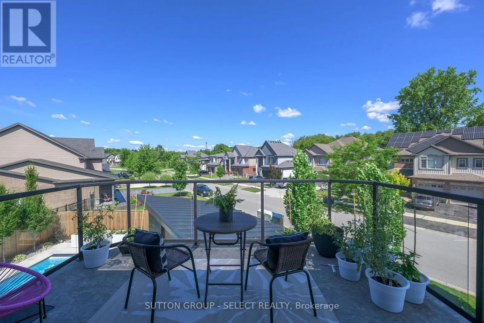 7 VALLEYVIEW CRESCENT