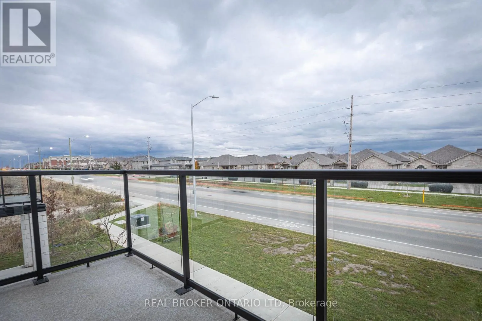 885 SARNIA ROAD