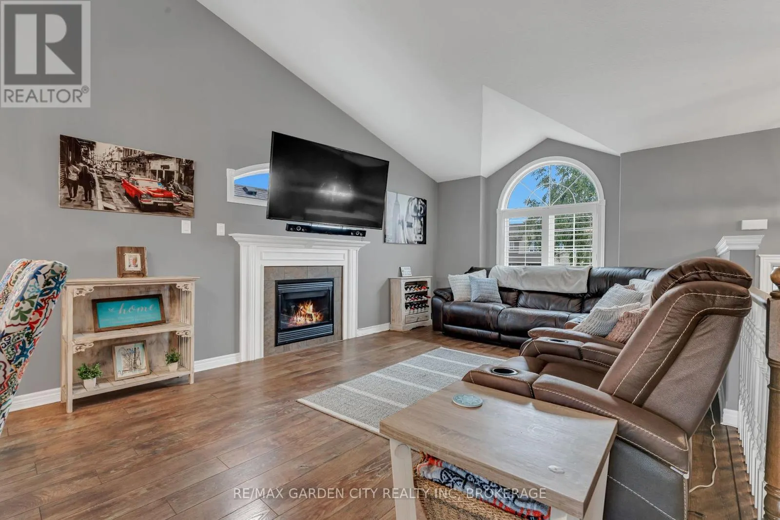21 CHERRY AVENUE