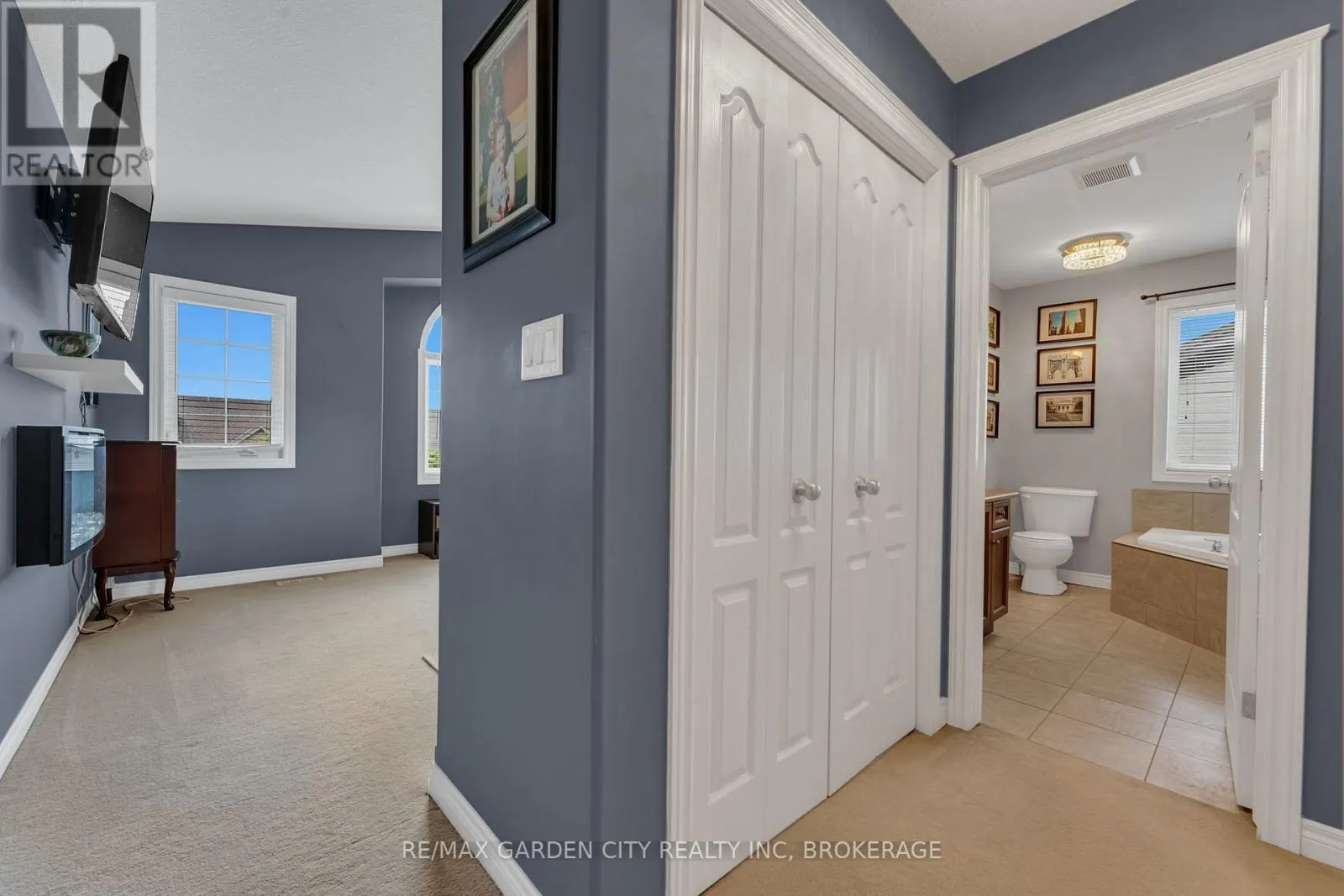 21 CHERRY AVENUE