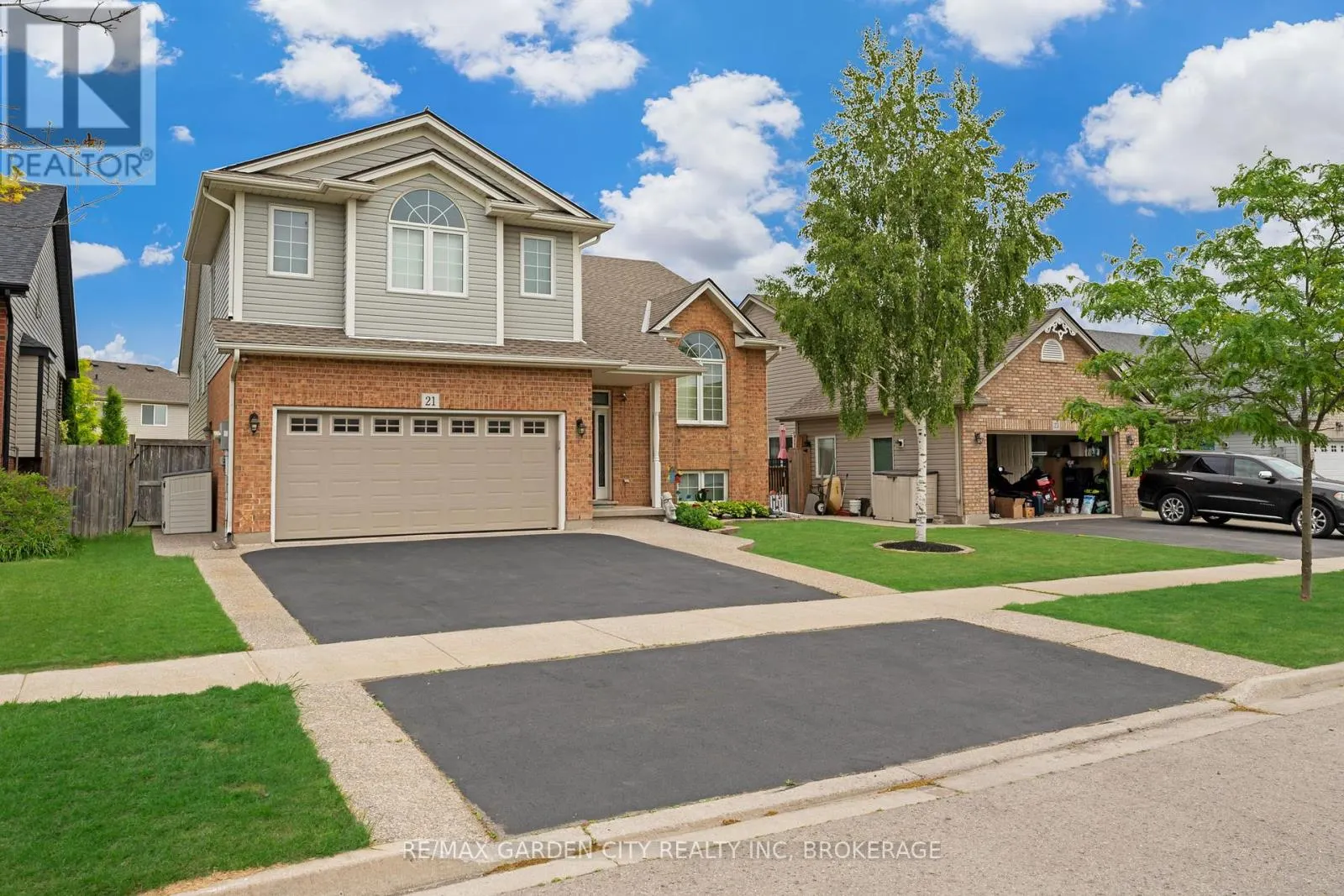 21 CHERRY AVENUE