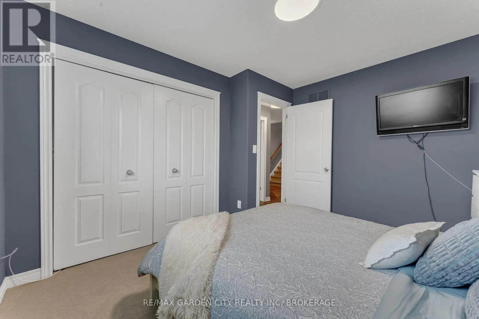 21 CHERRY AVENUE