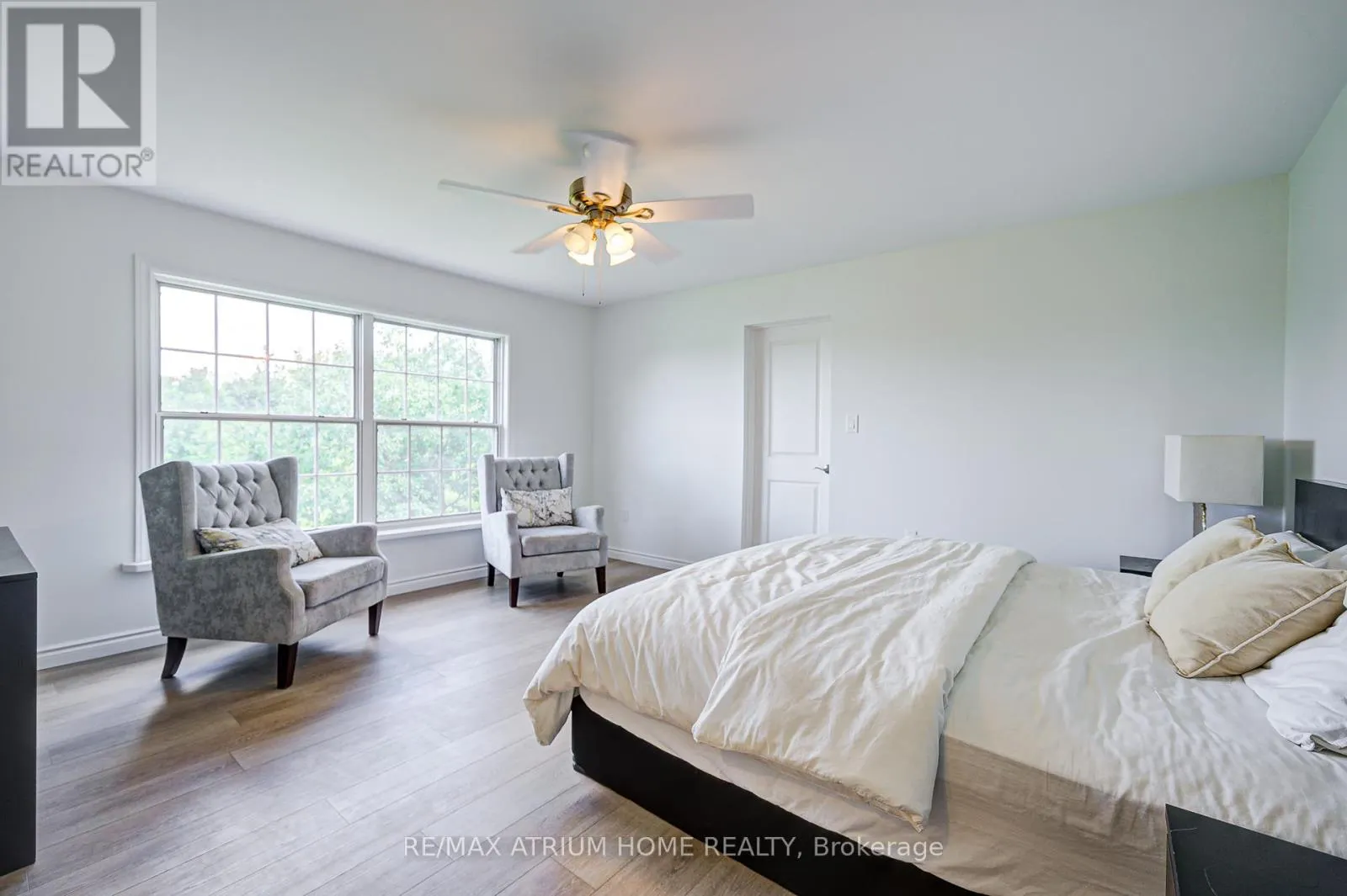 339 SOUTH BAY ROAD