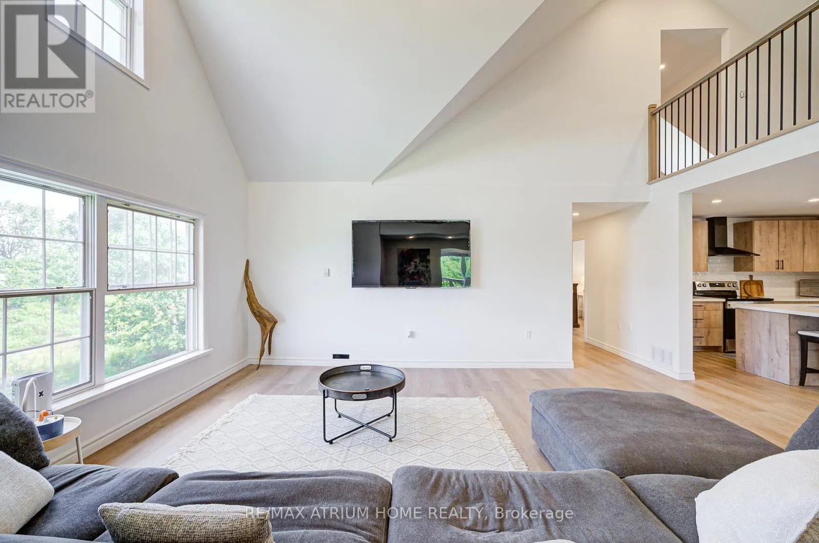 339 SOUTH BAY ROAD