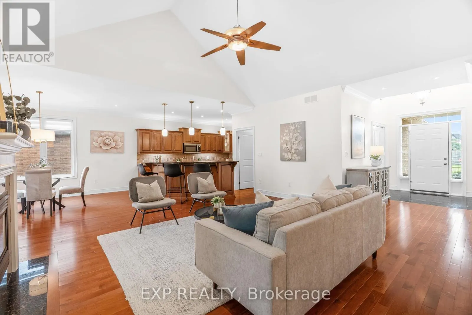 3300 CHARLESTON DRIVE