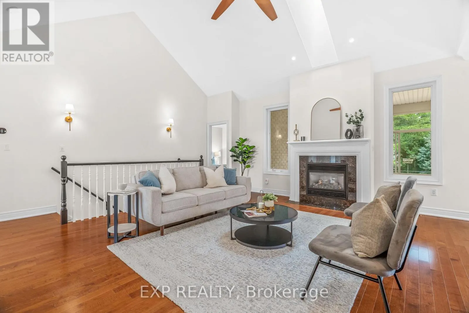 3300 CHARLESTON DRIVE