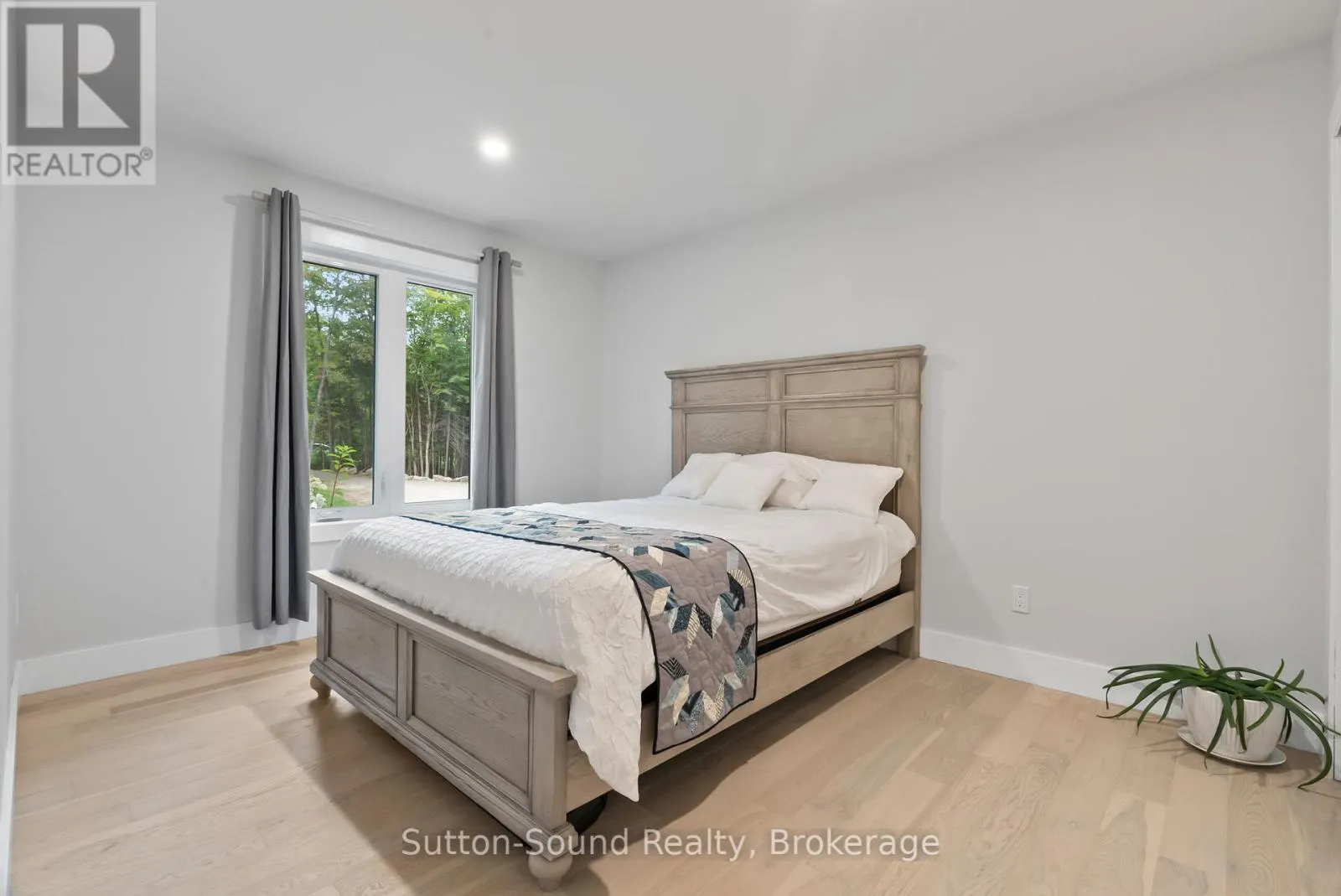 668 BRUCE ROAD 9 ROAD