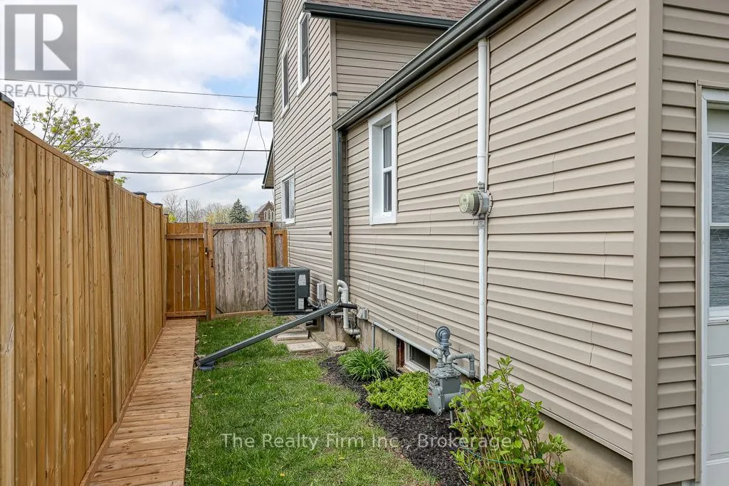 136 BIDWELL STREET