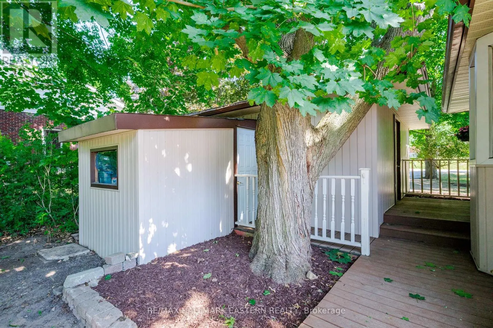 968 SMITH COURT