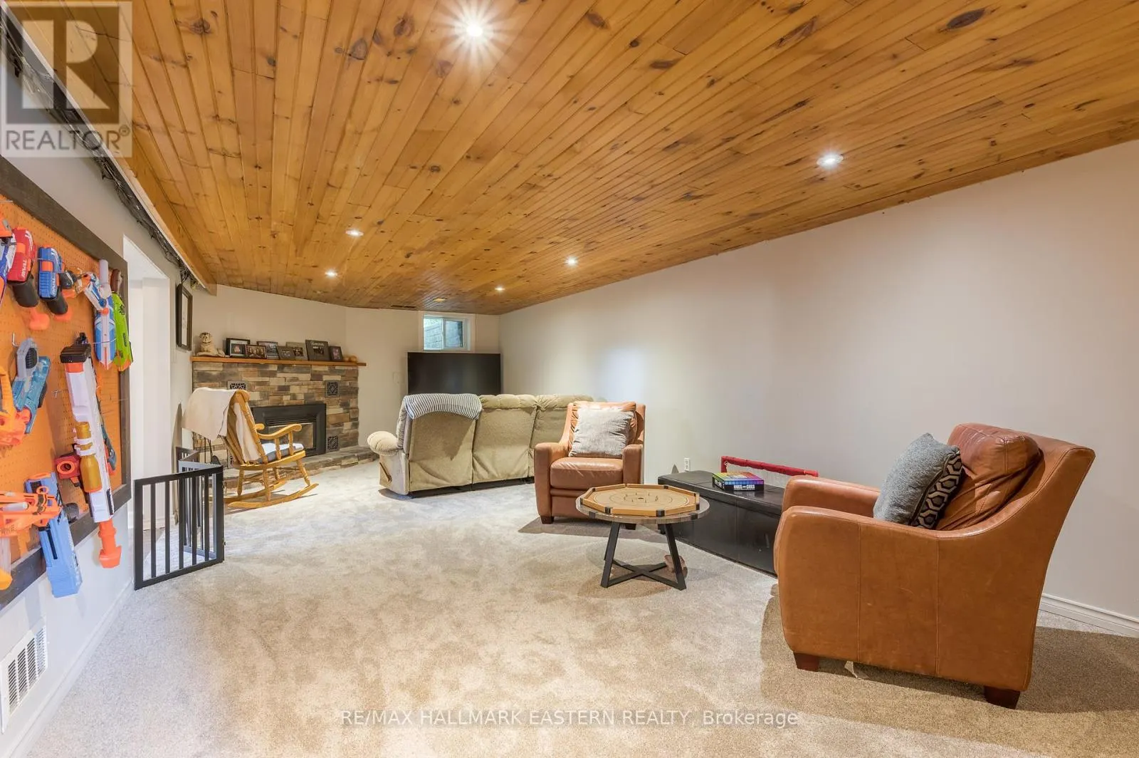 968 SMITH COURT