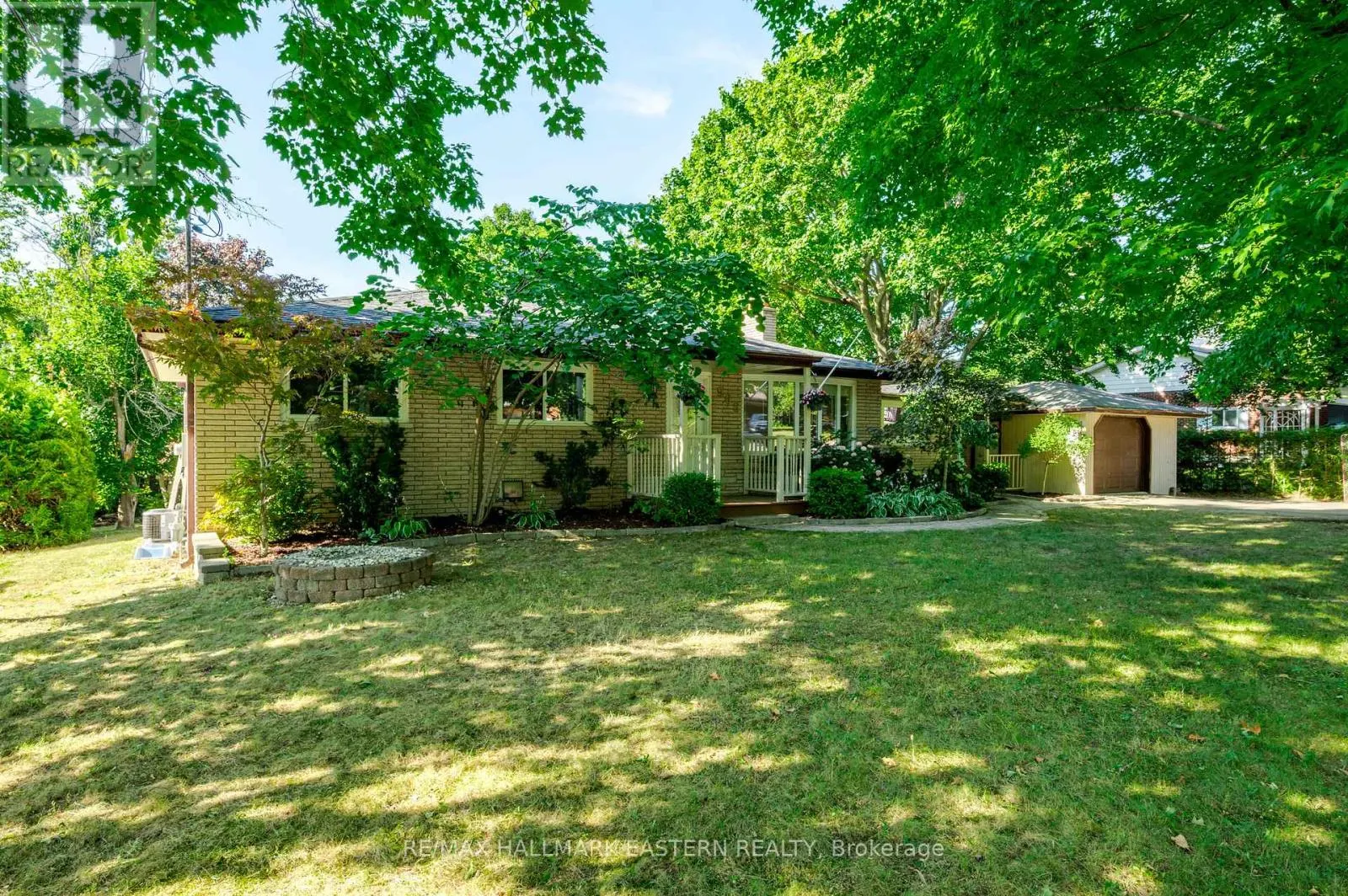 968 SMITH COURT