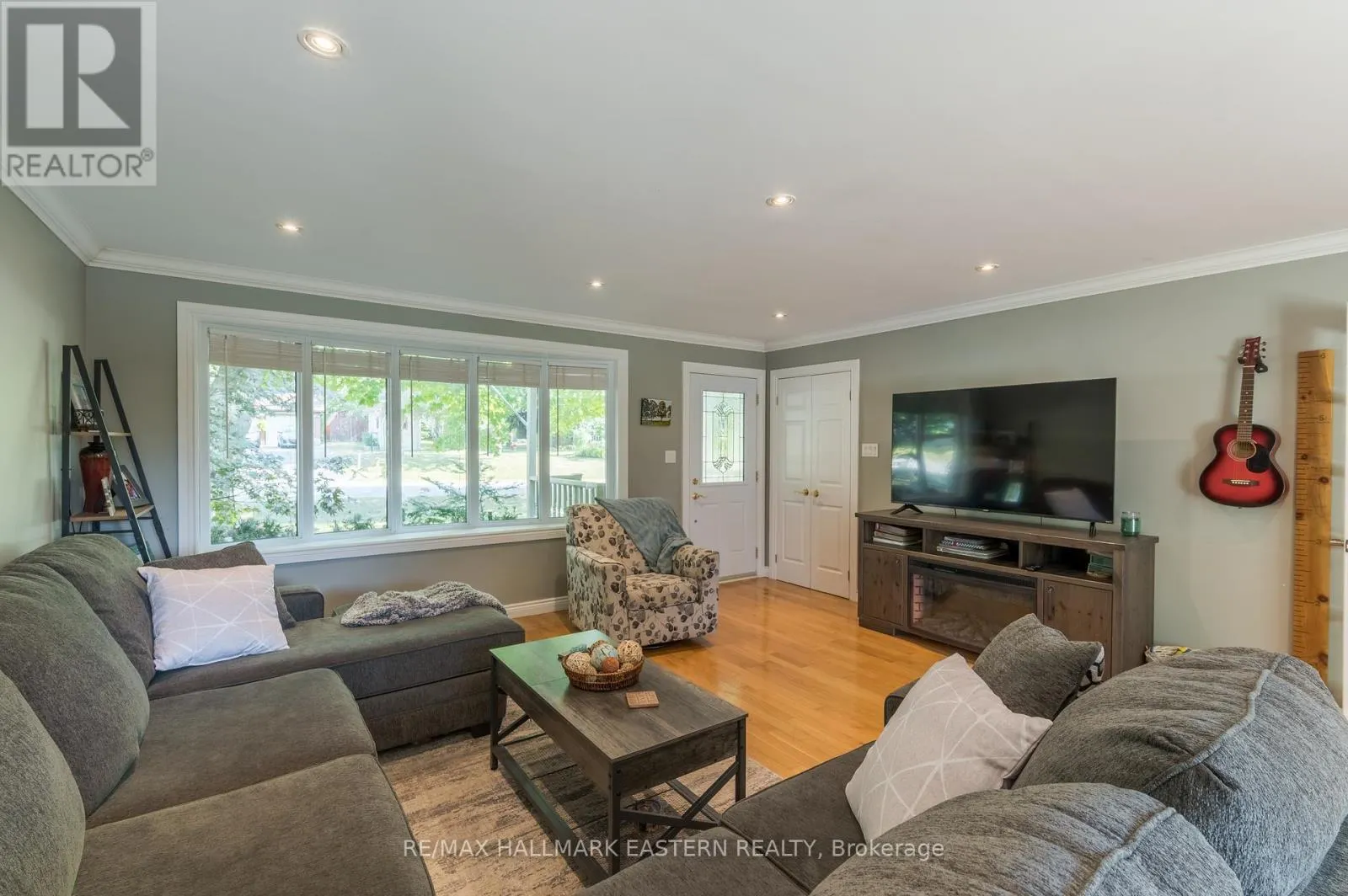 968 SMITH COURT
