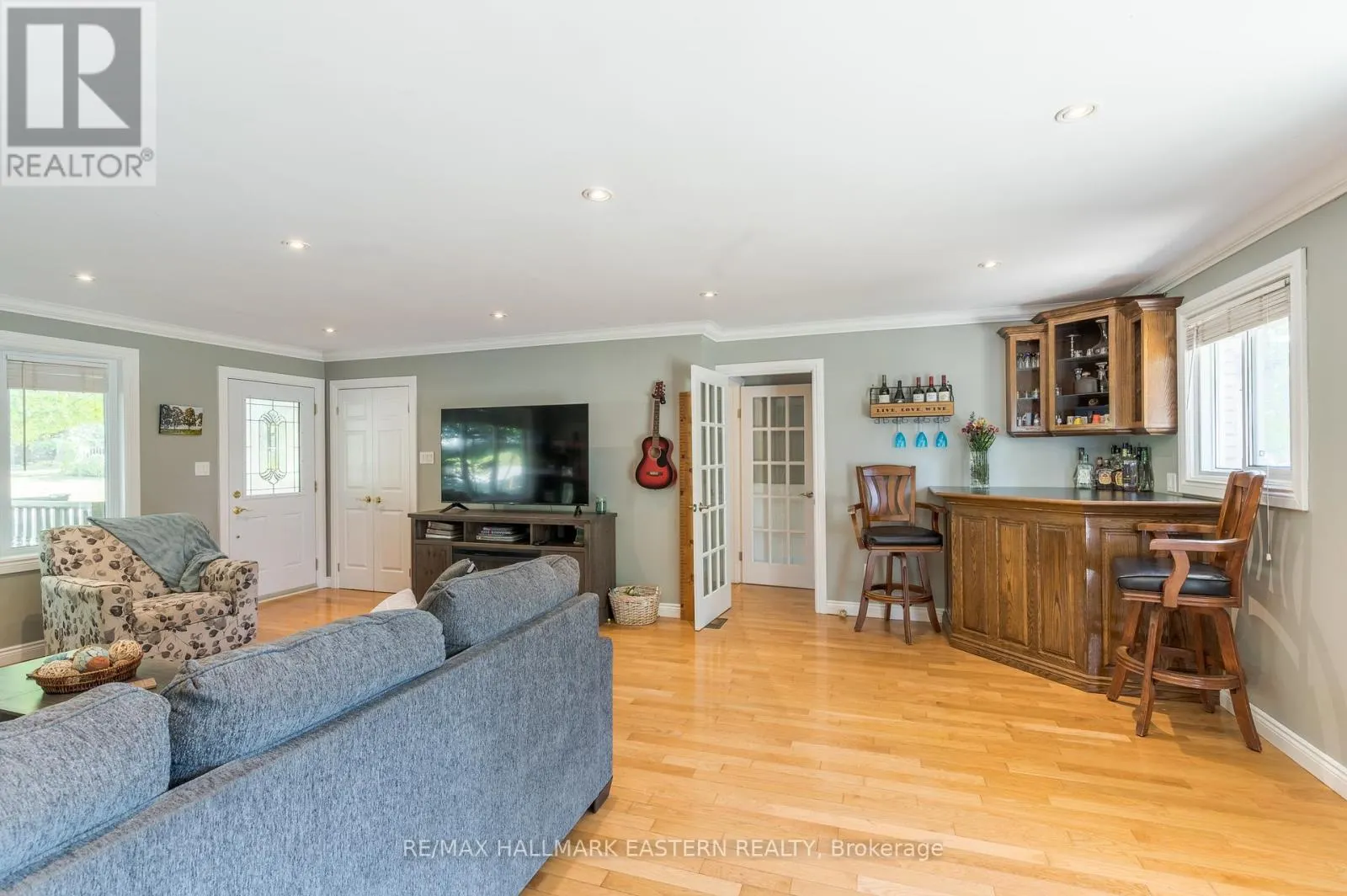 968 SMITH COURT