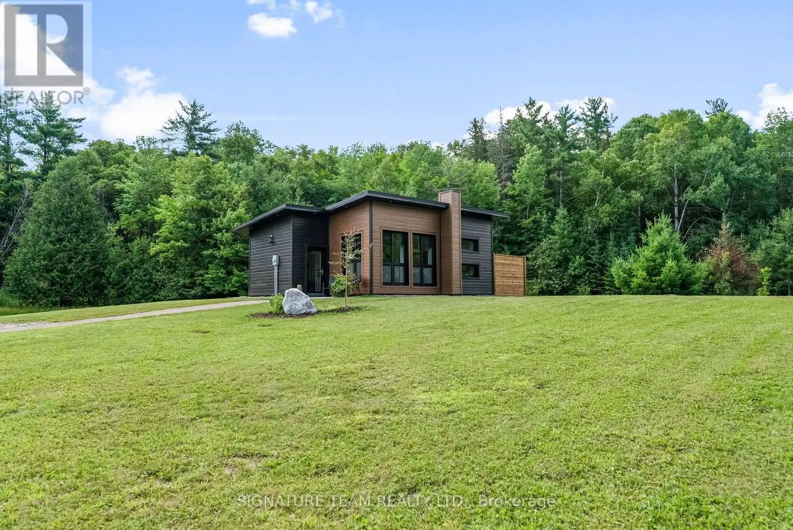 902 GRANTS SETTLEMENT ROAD