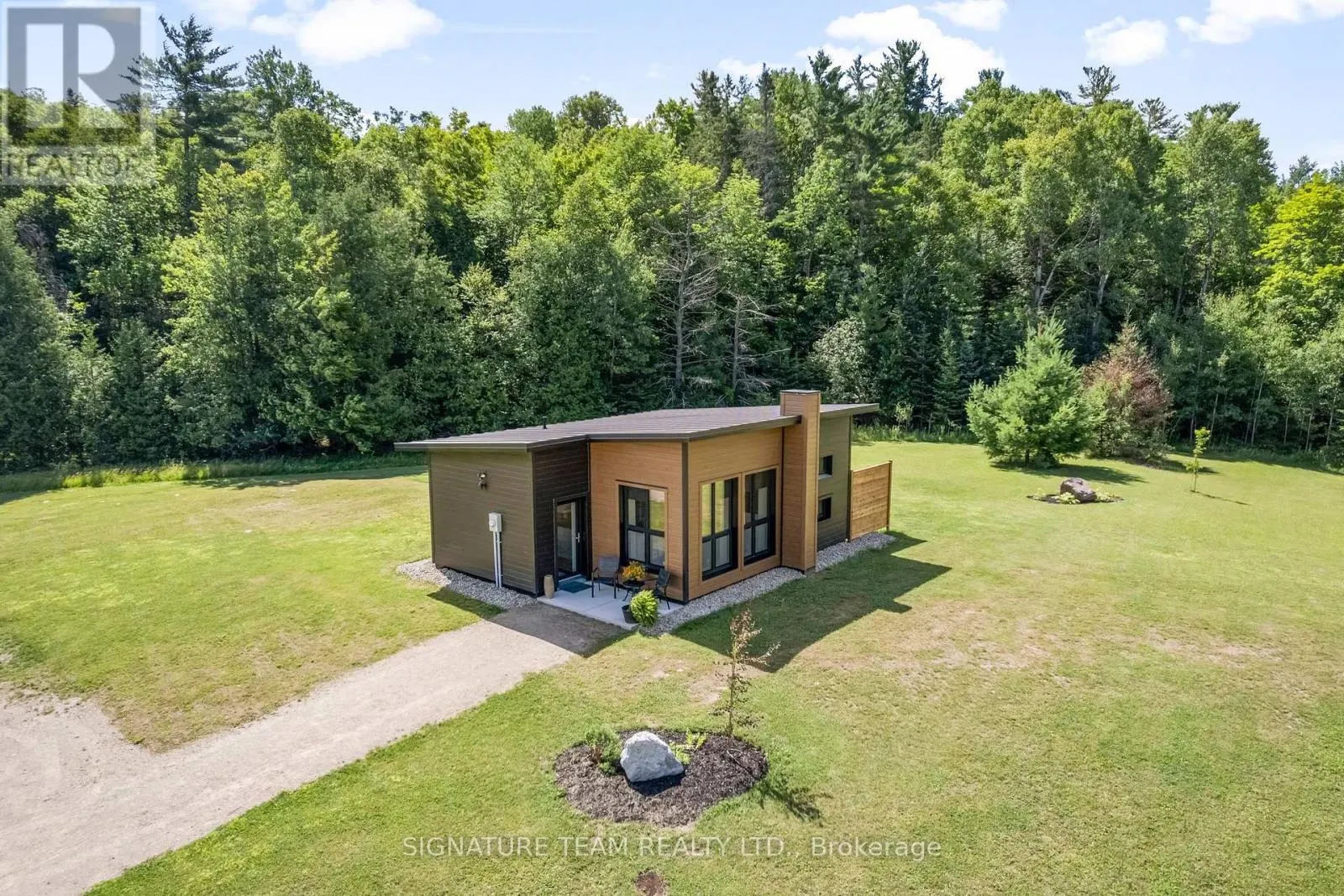 902 GRANTS SETTLEMENT ROAD