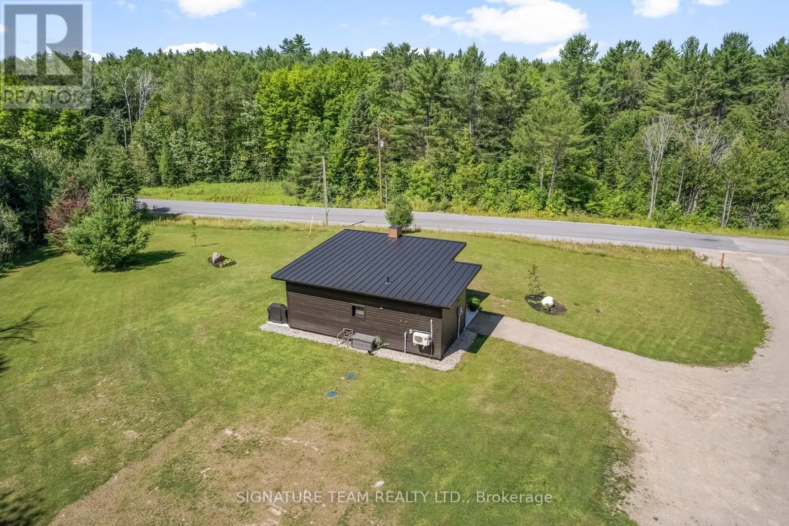 902 GRANTS SETTLEMENT ROAD