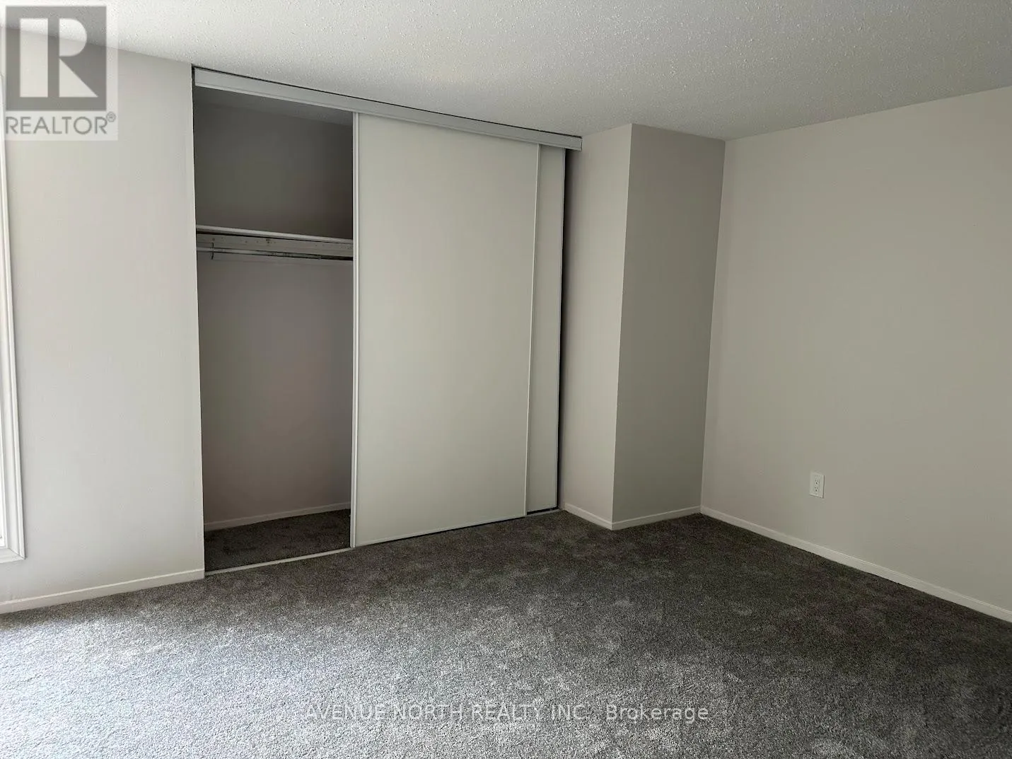 3 - 1408 FOXWELL STREET