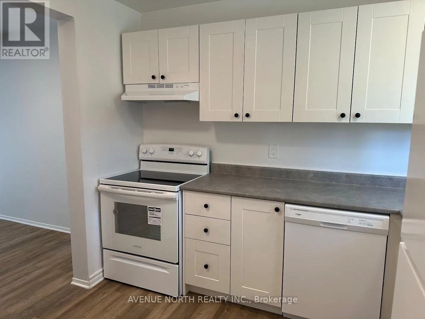 3 - 1408 FOXWELL STREET