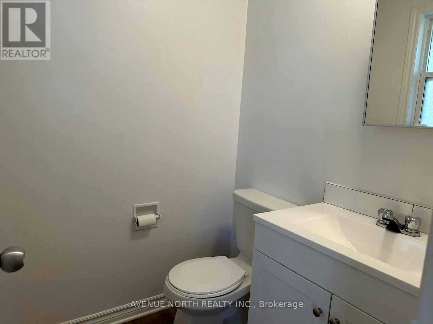 3 - 1408 FOXWELL STREET
