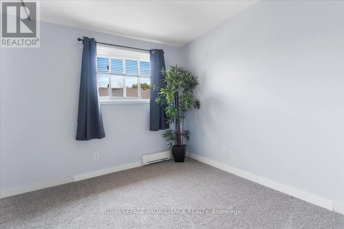 12 - 15 TRACEY PARK DRIVE, #12