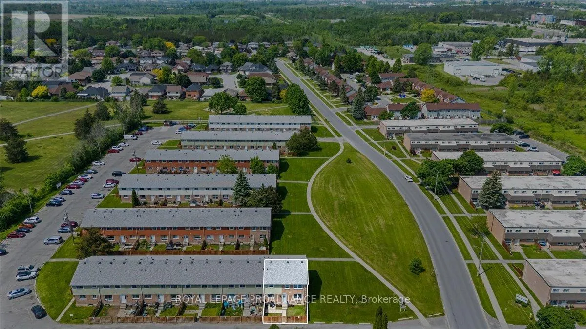 12 - 15 TRACEY PARK DRIVE, #12