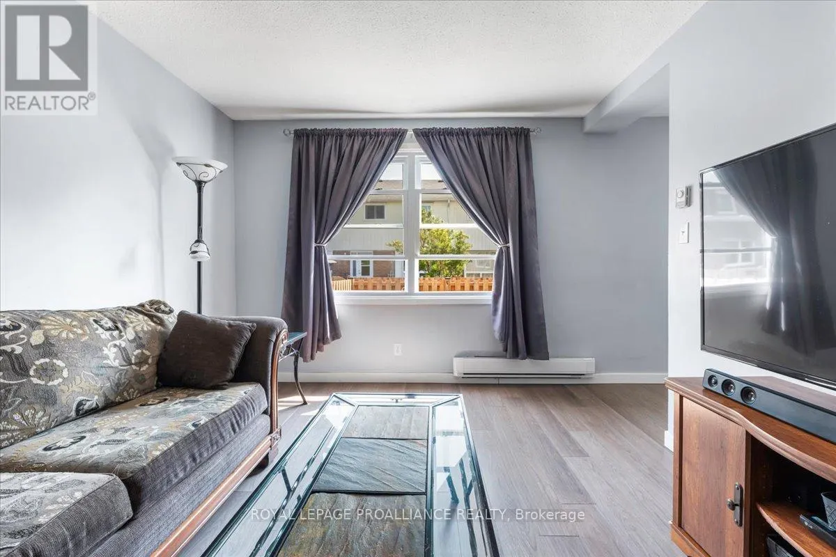 12 - 15 TRACEY PARK DRIVE, #12