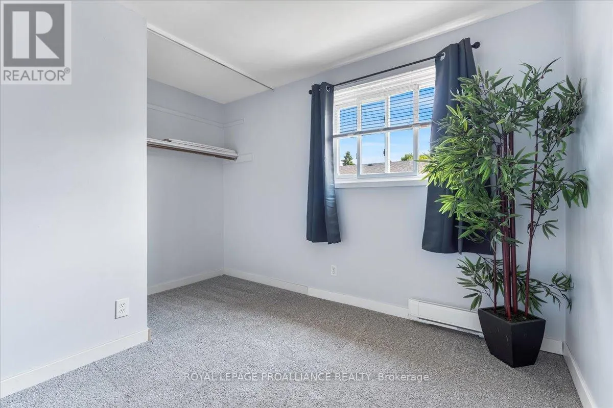 12 - 15 TRACEY PARK DRIVE, #12