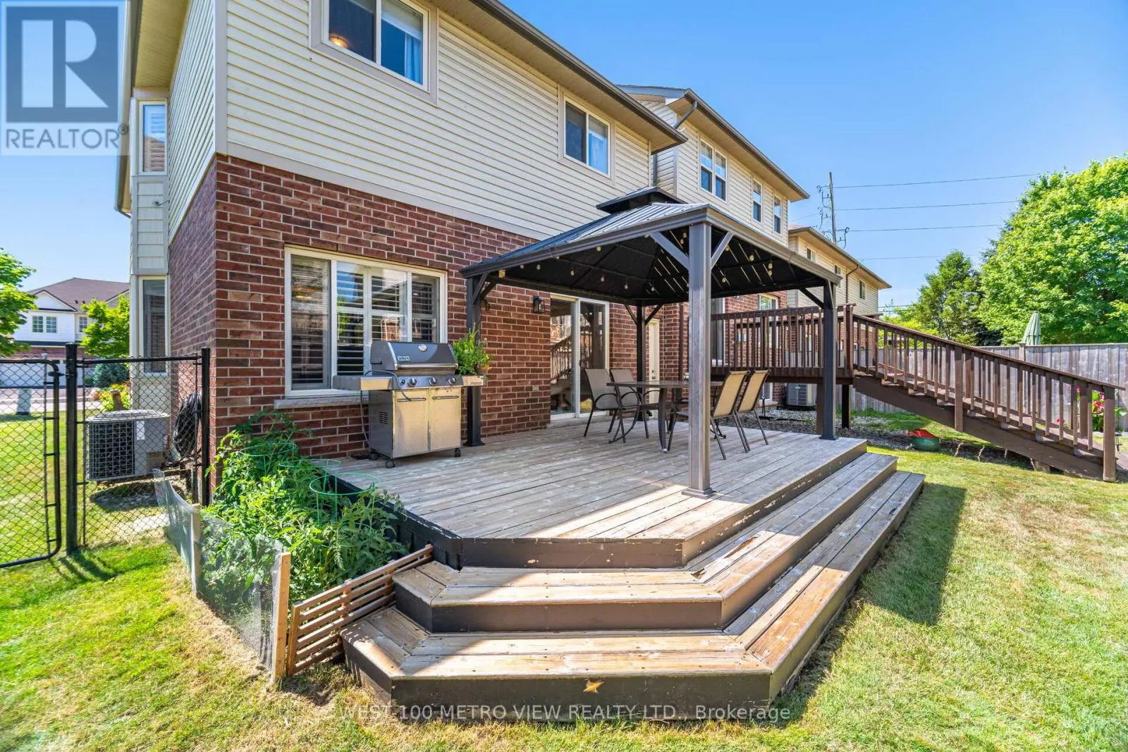 11 BROOKING COURT