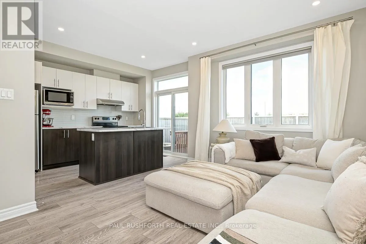 104 LIVORNO COURT